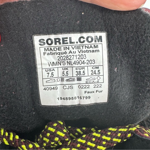 SOREL Woman’s Kinetic Breakthru Conquest Waterproof Snow Boot Size 7.5 - Picture 9 of 11